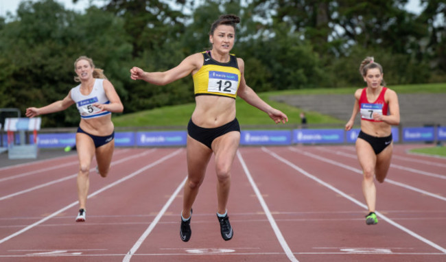 phil-healy-wins-the-womens-200m-final