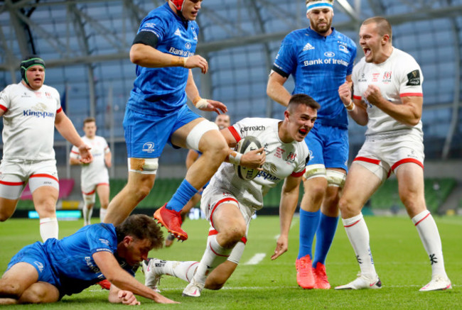 james-hume-celebrates-scoring-his-sides-first-try-with-jacob-stockdale