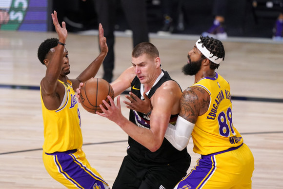 Lakers overcome Murray magic to take 3-1 lead · The42