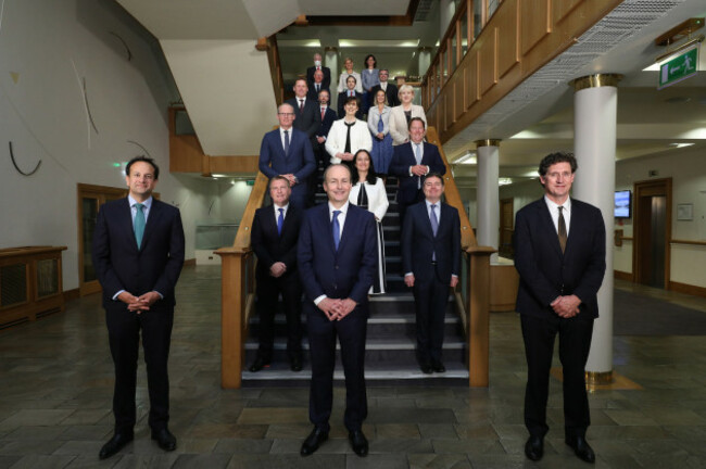 NO FEE CABINET MEETING GROUP SHOT