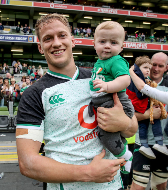 mike-haley-with-his-son-frank-after-the-game