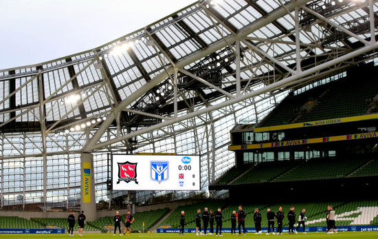 dundalk-on-the-pitch