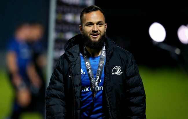 jamison-gibson-park-is-presented-with-the-guinness-pro14-player-of-the-match-award-after-the-game