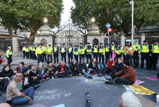 006 Budget Press Arrests