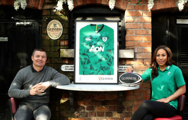brian-odriscoll-and-sene-naoupu