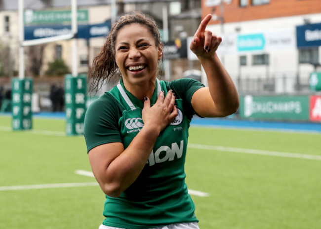 sene-naoupu-celebrates-after-the-game