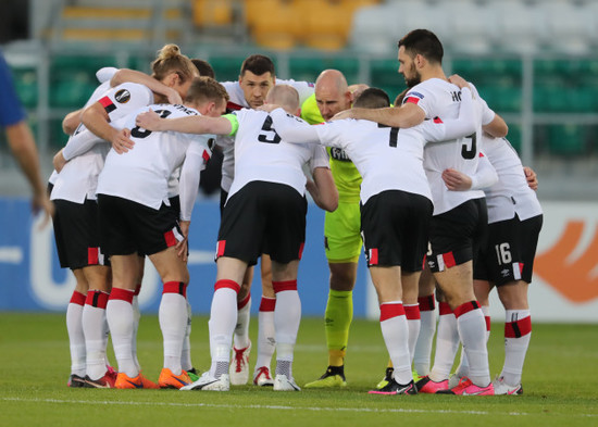 the-dundalk-team-huddle