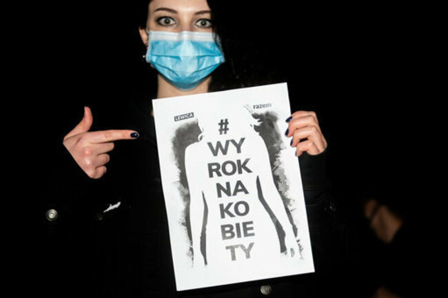 pol-womens-protest-in-gdansk-poland-22-oct-2020