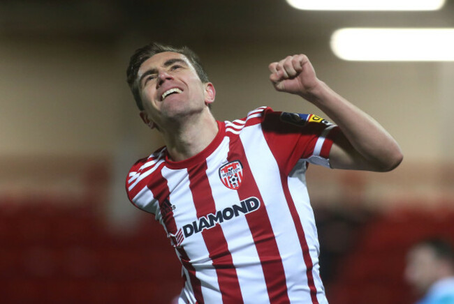 joe-thomson-celebrates-scoring