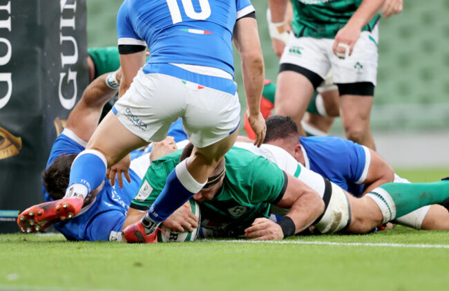 cj-stander-scores-the-opening-try
