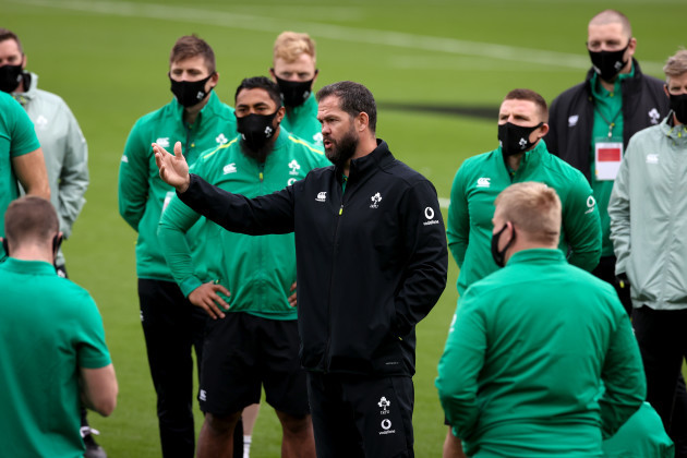 andy-farrell-speaks-to-his-players