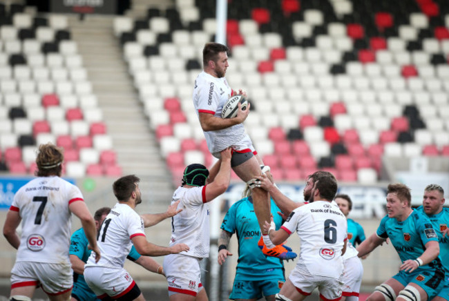 alan-oconnor-wins-a-line-out