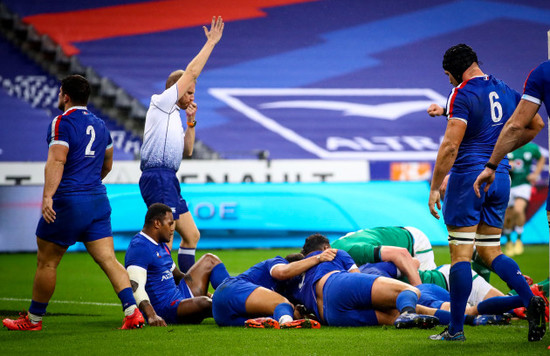 cian-healy-scores-a-try-on-his-100th-appearance-for-ireland