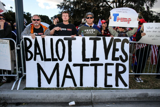 trump-rally-after-biden-presidential-election-victory-in-beverly-hills-us-07-nov-2020