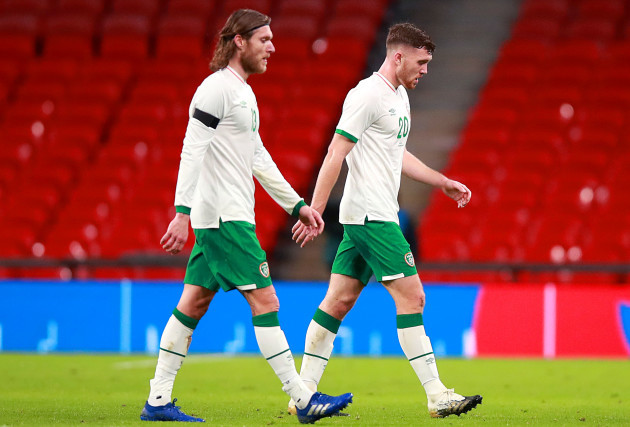 dara-oshea-and-jeff-hendrick-leave-the-pitch-dejected-at-half-time