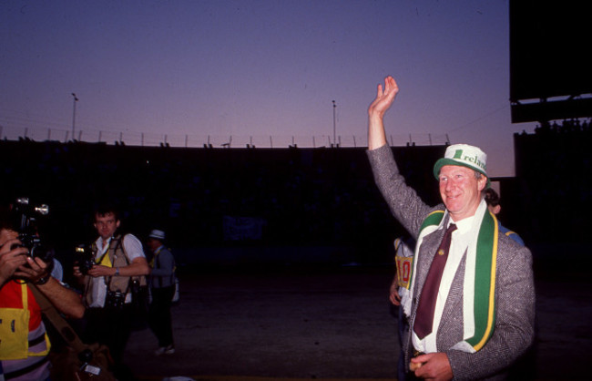 jack-charlton-celebrates