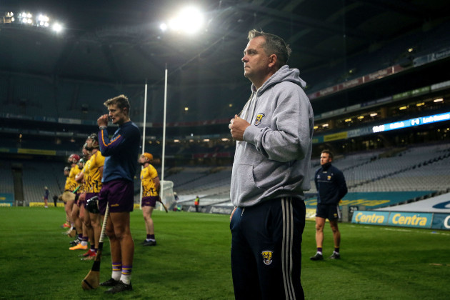 davy-fitzgerald-stands-for-the-national-anthem