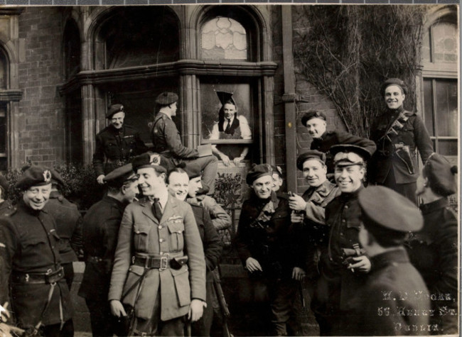 Outside_the_London_and_North_Western_Hotel_in_Dublin,_April_21,_1921