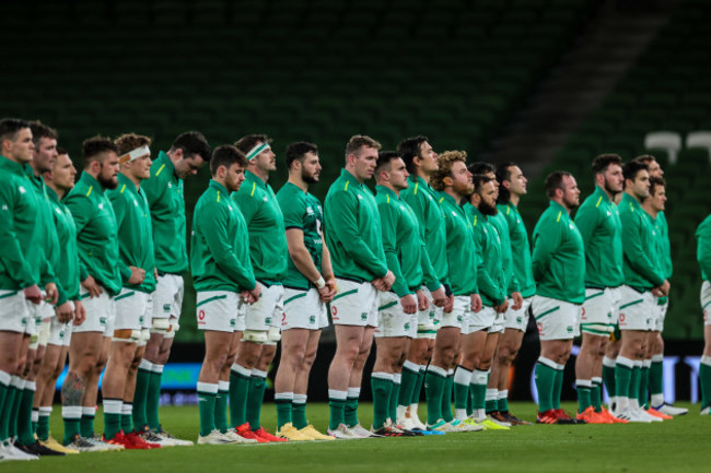 the-ireland-team-stand-for-a-moments-silence-in-aid-of-the-rugbyagainstracism-movement