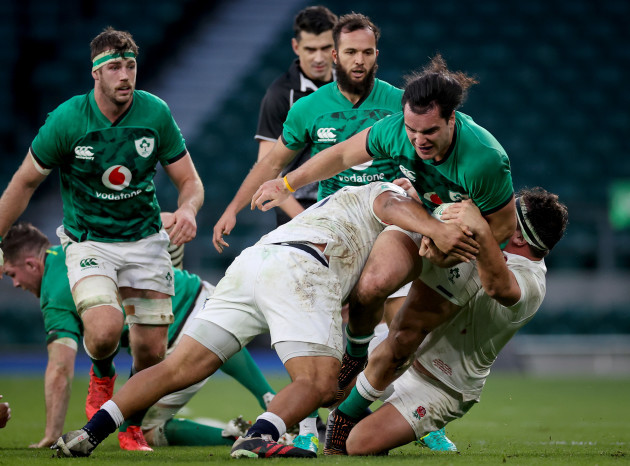 james-lowe-is-tackled-by-mako-vunipola