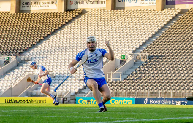 dessie-hutchinson-celebrates-scoring-the-first-goal-of-the-game