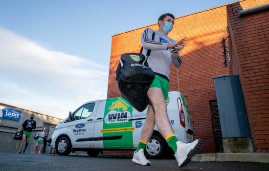 donegal-players-arrive-at-the-athletic-grounds