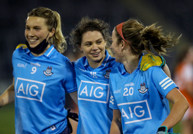 jennifer-dunne-noelle-healy-and-siobhan-killeen-celebrate-after-the-final-whistle