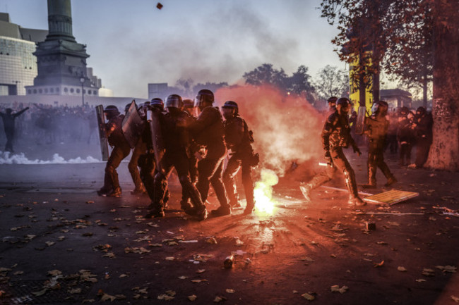 protest-against-global-security-law-paris