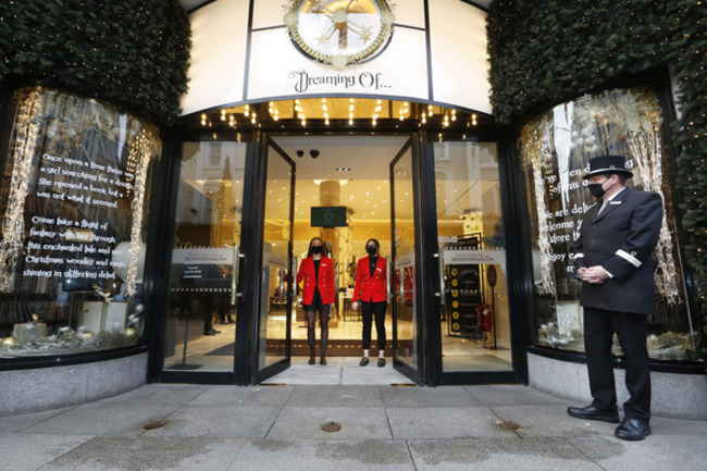 NO REPRO FEE Brown Thomas reopens 003