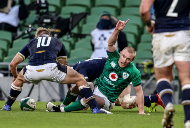 keith-earls-celebrates-after-scoring-a-try