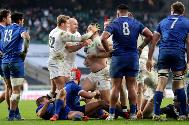 luke-cowan-dickie-celebrates-after-scoring-a-try