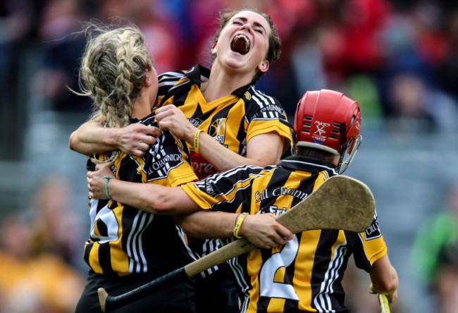 katie-power-celebrates-with-jacqui-frisby-and-grace-walsh-at-the-final-whistle