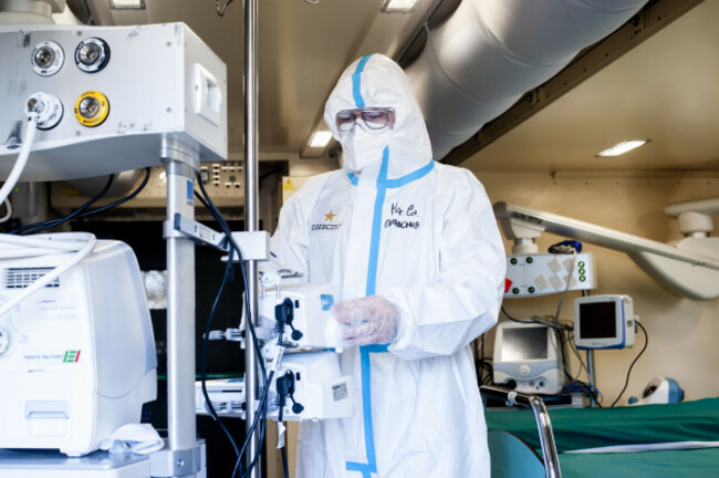 covid-19-emergency-army-field-hospital-in-cosenza-italy-5-dec-2020