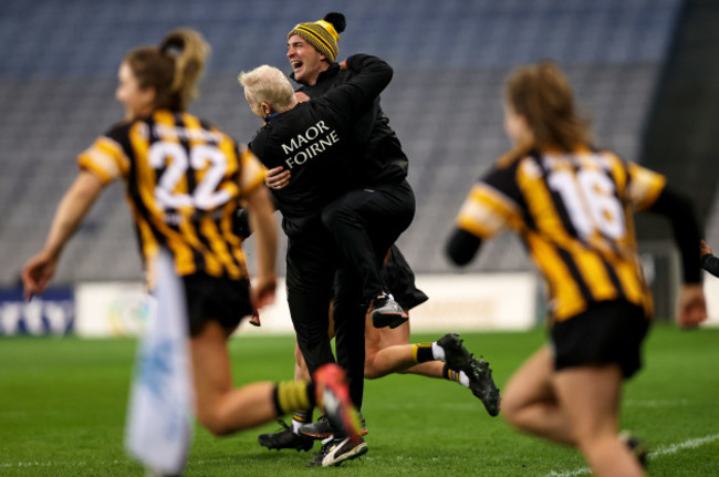 brian-dowling-celebrates-at-the-final-whistle