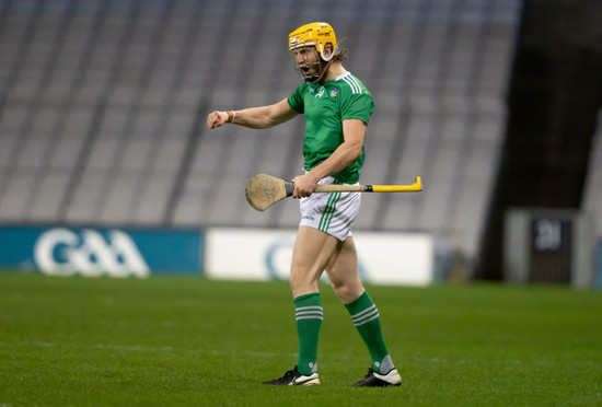 seamus-flanagan-celebrates-scoring-a-point