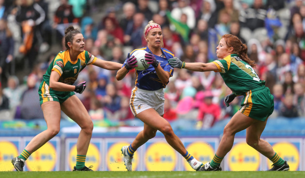aisling-mccarthy-comes-up-against-maire-oshaughnessy-and-orlaith-duff