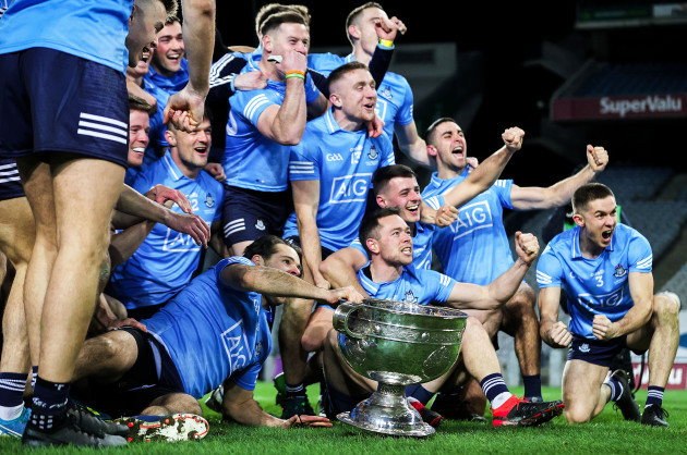 dublin-celebrate-after-the-game