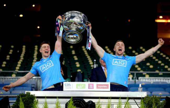 john-small-amd-paddy-small-with-the-sam-maguire