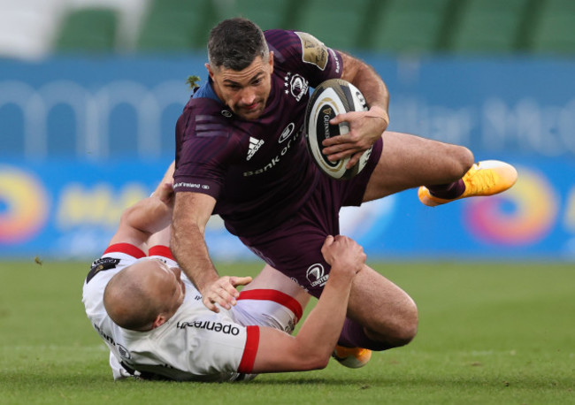 rob-kearney-is-tackled-matt-faddes