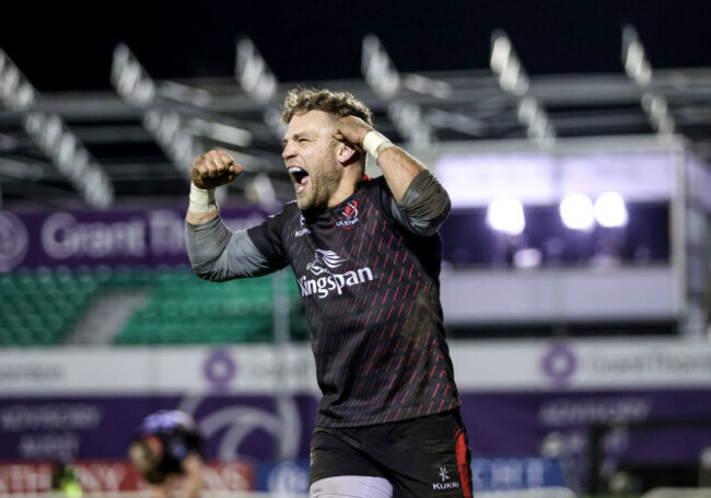 ian-madigan-celebrates-winning
