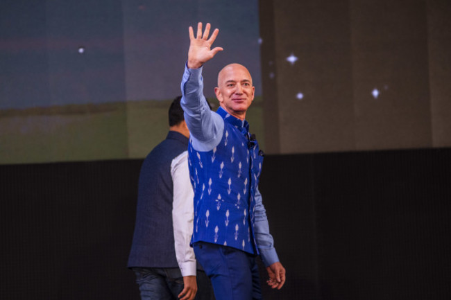 india-amazon-ceo-jeff-bezos-attends-amazons-annual-smbhav-event-in-delhi