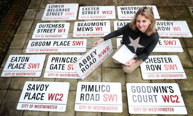 london-street-signs-auction