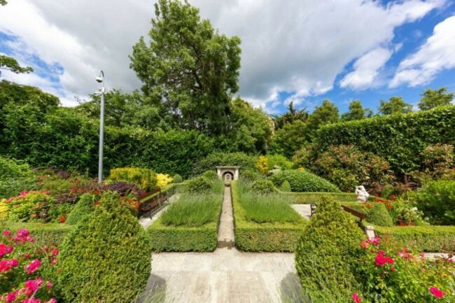 MTZlZjUxNmZjZmUwOWZjNjk5ZGU1NDEyMWY1ODM3ZWZcnPtWD0SuaGe93Ud3OTnbaHR0cHM6Ly9zMy1ldS13ZXN0LTEuYW1hem9uYXdzLmNvbS9tZWRpYW1hc3Rlci1zM2V1LzkvMC85MGVlNWMzYTY2YmY5OGVmYzAzMjU3YjJmMjEyNTFmMi5qcGd8fHwxMjAwfHx8fHx8fA==