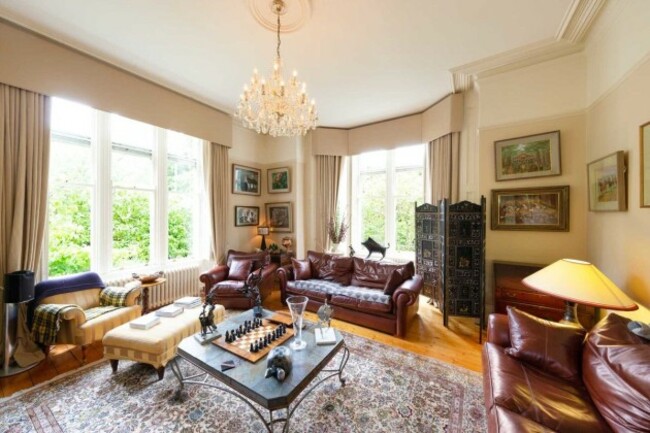 ZmU1NTMzY2M3OWFkZWUyMmMxYzc1M2E2Mjg2YmE5OTIFGoyjTFYLZAo-0A2cwNAmaHR0cHM6Ly9zMy1ldS13ZXN0LTEuYW1hem9uYXdzLmNvbS9tZWRpYW1hc3Rlci1zM2V1LzkvOS85OTBhNzQxN2UxY2QxYWY3MGQxNThjMTMxMWEwYzIyYy5qcGd8fHwxMjAwfHx8fHx8fA==