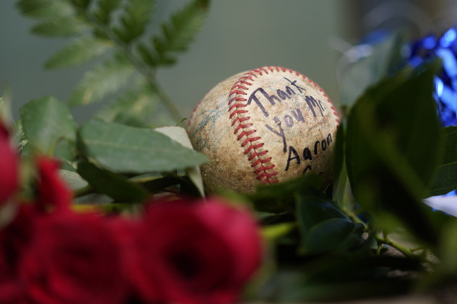 obit-aaron-baseball