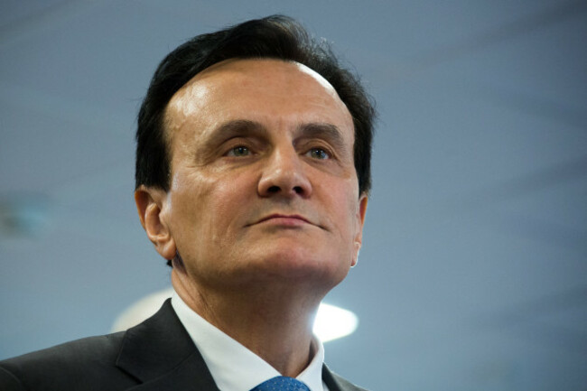 emmanuel-macron-visits-astrazeneca-factory-dunkirk