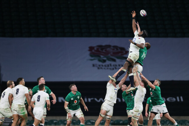 englands-maro-itoje-wins-a-line-out