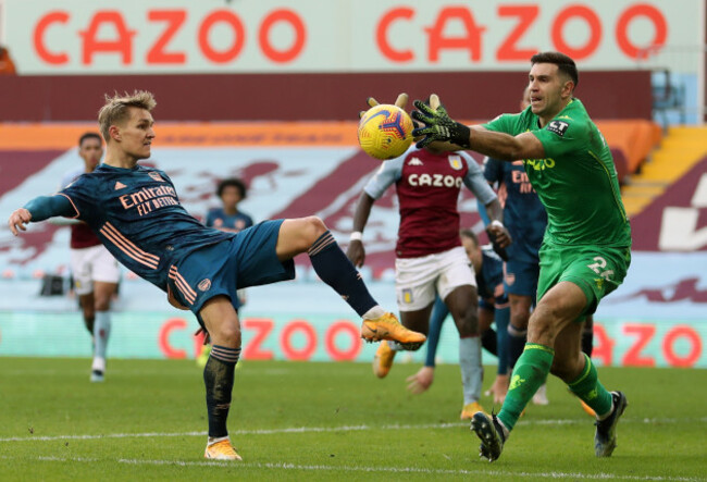 aston-villa-v-arsenal-premier-league-villa-park