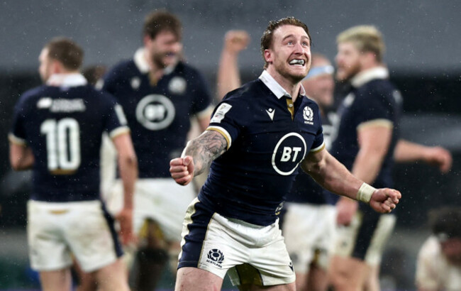 stuart-hogg-celebrates-at-the-final-whistle