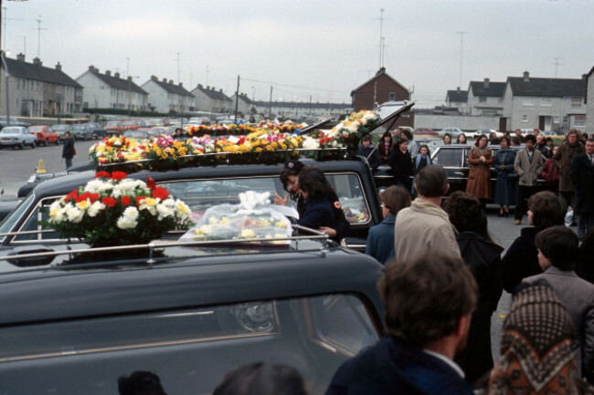 stardust-disasters-hearse-flower-scenes